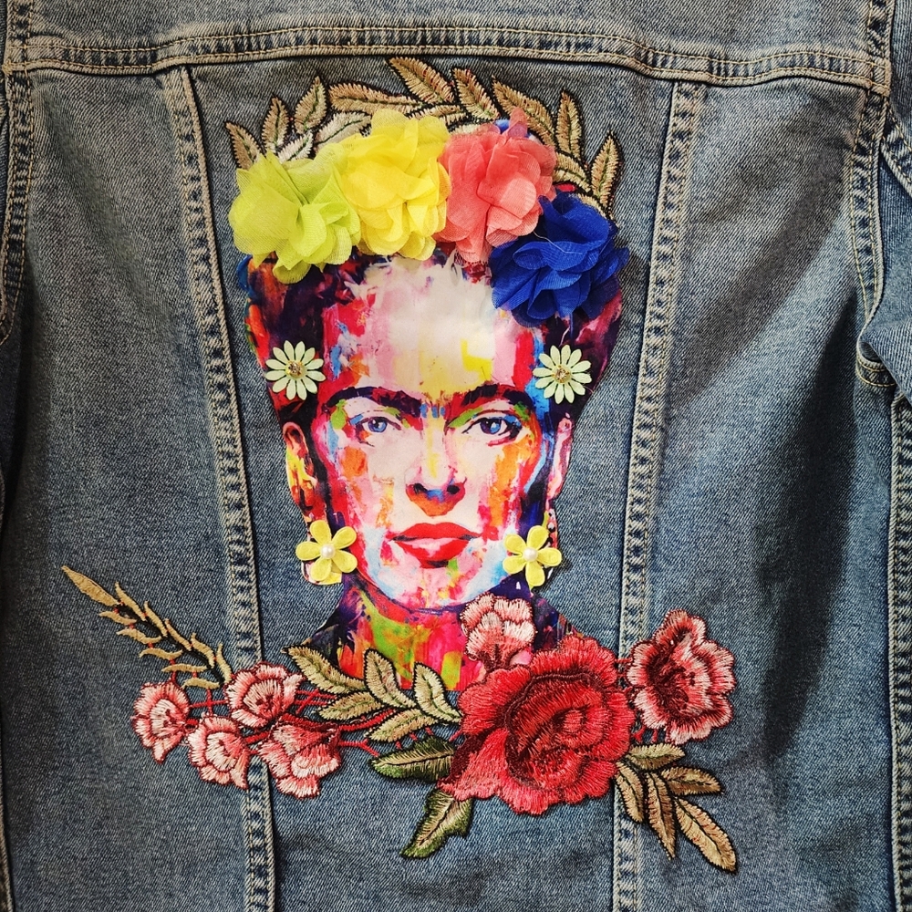 Levi's Denizen Jean Jacket Upcycled W/3D Custom Frida Kahlo Floral Back Design - Picture 8 of 12
